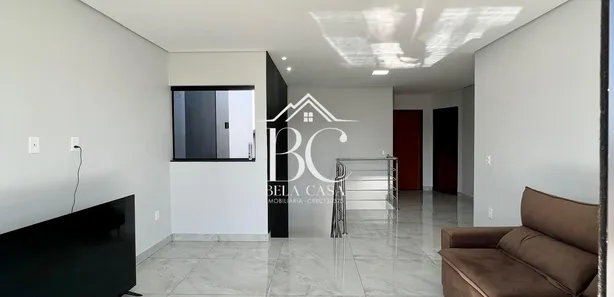 Sobrado com 4 Quartos à venda, 220m² no Guará II, Brasília
