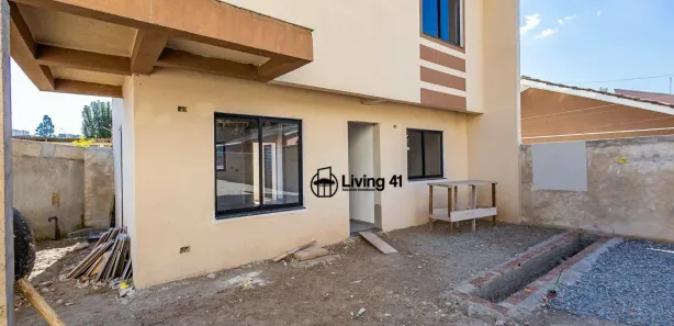 Casa de Condomínio com 3 Quartos à venda, 150m² no Santa Cândida, Curitiba