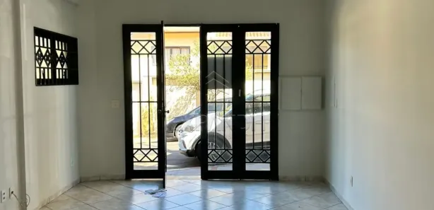 Conjunto Comercial / Sala para alugar, 32m² no Centro, Sertãozinho
