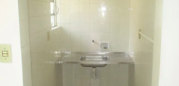 Kitnet com 1 Quarto para alugar, 25m² no Jardim Vinte e Cinco de Agosto, Duque de Caxias