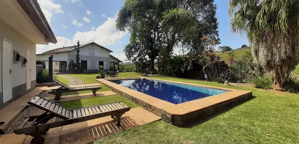 Fazenda / Sítio / Chácara com 5 Quartos à venda, 250m² no Rosa Machado, Piraí