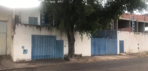 Galpão / Depósito / Armazém à venda, 650m² no Jardim Regina, Araraquara