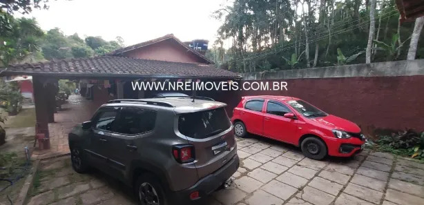 Fazenda / Sítio / Chácara com 3 Quartos à venda, 1183m² no Chácaras Lidia, Embu das Artes