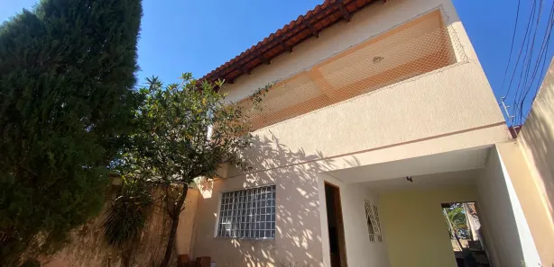 Sobrado com 3 Quartos à venda, 131m² no Jardim Atlântico, Goiânia