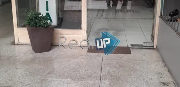 Loja / Salão / Ponto Comercial à venda, 48m² no Copacabana, Rio de Janeiro