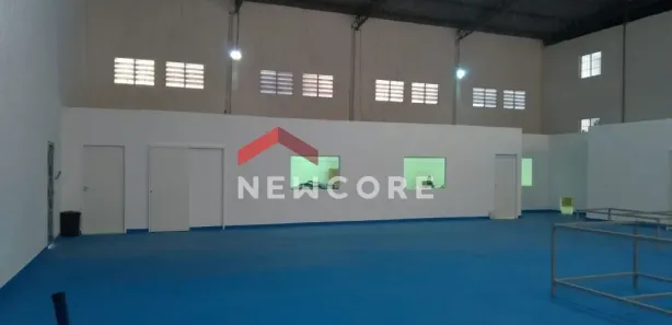 Galpão / Depósito / Armazém à venda, 750m² no Chácara do Solar I (Fazendinha), Santana de Parnaíba