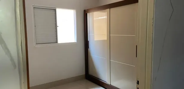 Casa de Condomínio com 3 Quartos para alugar, 200m² no Jardim Decolores, Trindade