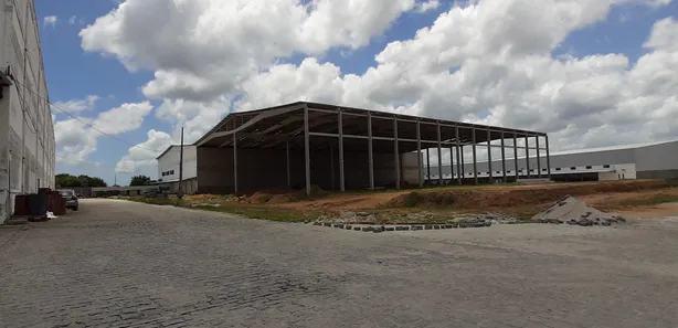 Galpão / Depósito / Armazém para alugar, 1500m² no Centro, Alhandra