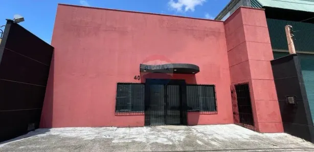 Loja / Salão / Ponto Comercial à venda, 247m² no Lagoa Nova, Natal
