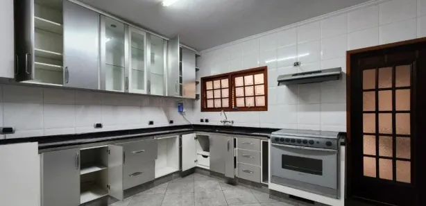 Sobrado com 4 Quartos para alugar, 256m² no Nova Petrópolis, São Bernardo do Campo