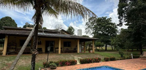 Casa com 3 Quartos à venda, 300m² no , Hidrolândia
