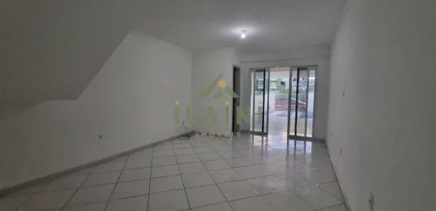 Sobrado com 2 Quartos para alugar, 150m² no Centro, Camboriú