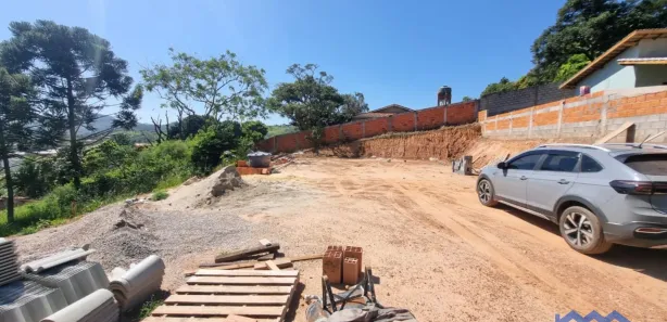 Fazenda / Sítio / Chácara com 3 Quartos à venda, 1000m² no , Mairinque