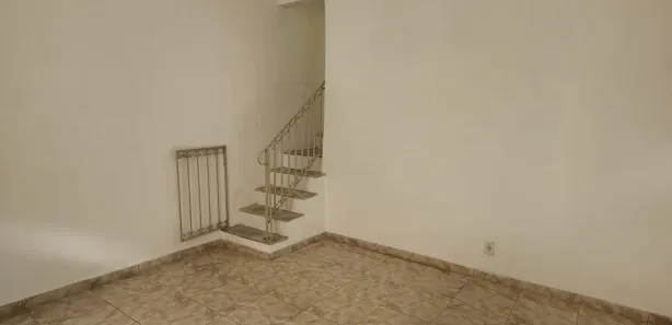 Sobrado com 2 Quartos para alugar, 100m² no Centro, Niterói