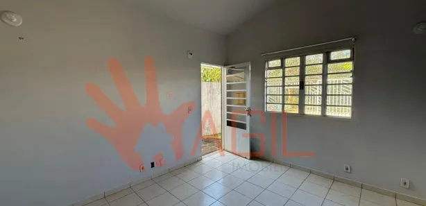 Casa com 2 Quartos para alugar, 90m² no Apoena, Parauapebas