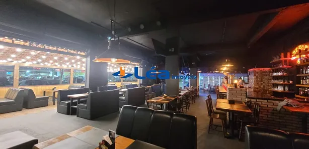 Loja / Salão / Ponto Comercial à venda, 100m² no Vila das Acácias, Poá