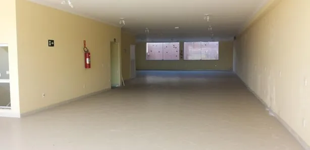 Prédio Inteiro para alugar, 1000m² no Vila Santa Luzia, Itatiba