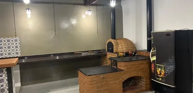 Loja / Salão / Ponto Comercial com 23 Quartos para venda ou aluguel, 2500m² no Dois Córregos, Dois Córregos