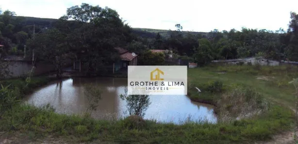Fazenda / Sítio / Chácara com 3 Quartos à venda, 180m² no Vila Velha, Caçapava
