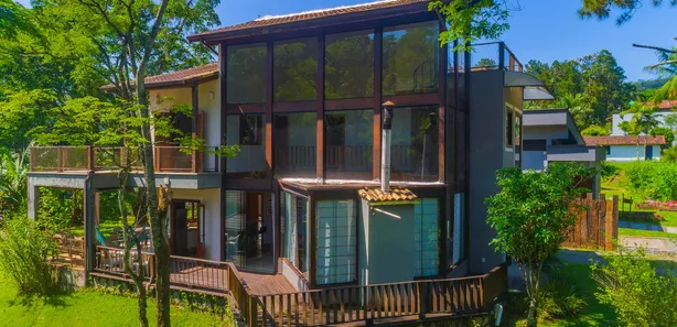 Casa de Condomínio com 3 Quartos à venda, 220m² no , Resende