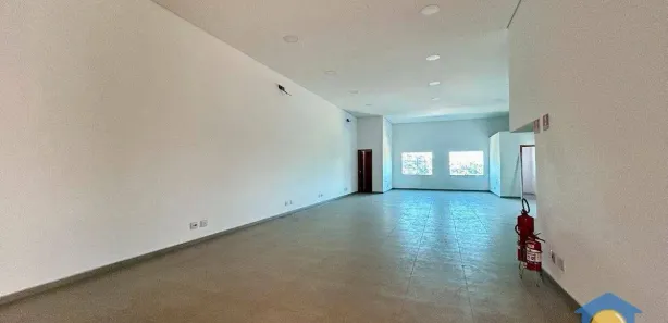 Prédio Inteiro para alugar, 380m² no Jardim Nomura, Cotia