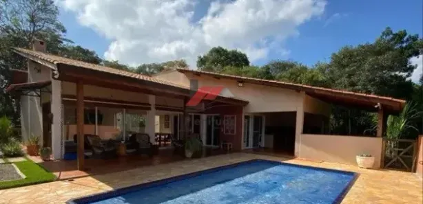 Fazenda / Sítio / Chácara com 4 Quartos à venda, 250m² no , Ibiúna