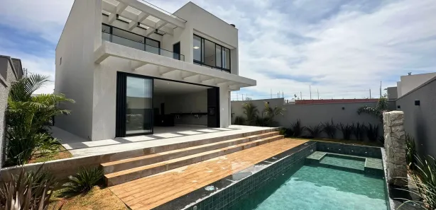 Casa de Condomínio com 4 Quartos à venda, 263m² no Jardins Nápoles, Senador Canedo