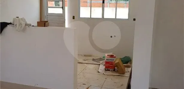 Sobrado com 2 Quartos à venda, 84m² no Chácaras Tres Lagoinhas, Mairinque