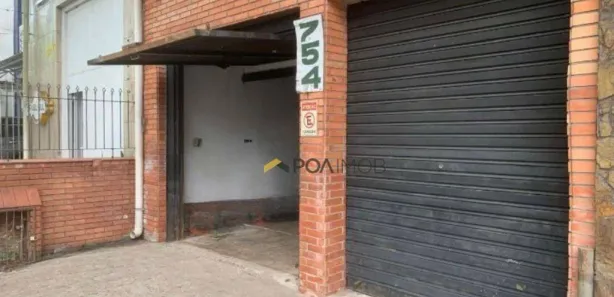 Galpão / Depósito / Armazém para venda ou aluguel, 150m² no São Geraldo, Porto Alegre