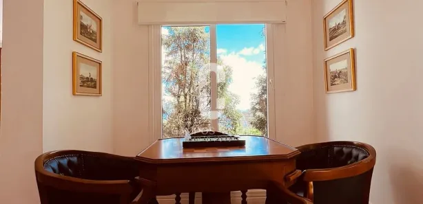 Casa de Condomínio com 4 Quartos para alugar, 230m² no , Campos do Jordão