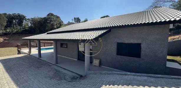 Fazenda / Sítio / Chácara com 3 Quartos à venda, 1050m² no , Mairinque