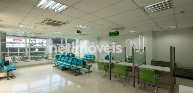 Prédio Inteiro para venda ou aluguel, 700m² no Caminho das Árvores, Salvador