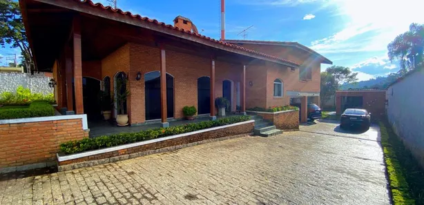 Casa com 4 Quartos à venda, 350m² no Centro, Embu das Artes