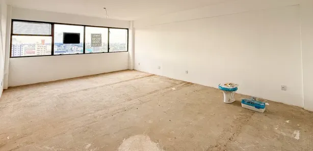 Conjunto Comercial / Sala à venda, 45m² no Centro, Canoas