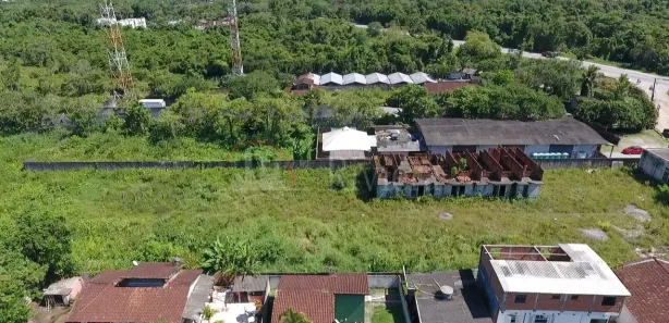 Galpão / Depósito / Armazém à venda, 700m² no Camburi, São Sebastião