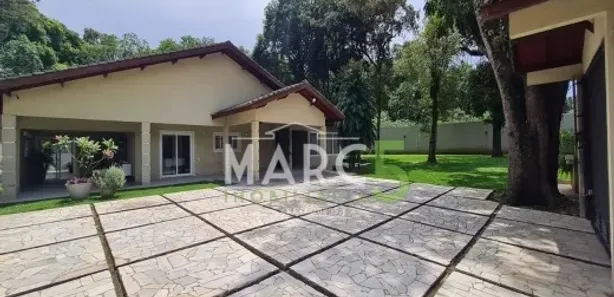 Fazenda / Sítio / Chácara com 3 Quartos à venda, 800m² no Jardim das Cerejeiras, Arujá