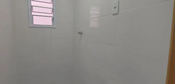 Sobrado com 2 Quartos para alugar, 8872m² no Vila Júlia, Poá