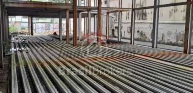Galpão / Depósito / Armazém à venda, 600m² no Anil, Rio de Janeiro