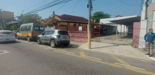 Terreno / Lote / Condomínio à venda, 334m² no Centro, Macaé