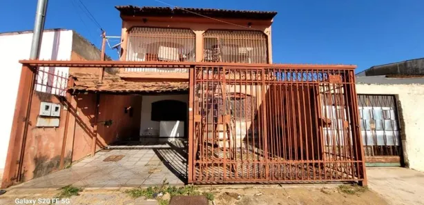 Casa com 4 Quartos à venda, 240m² no Samambaia Norte, Brasília