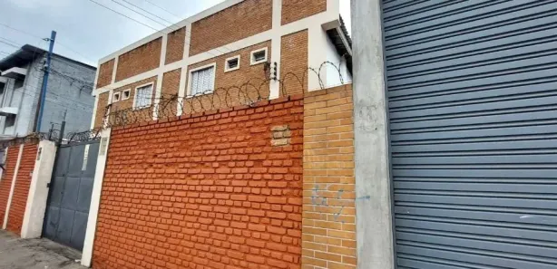 Galpão / Depósito / Armazém para alugar, 250m² no Vila Endres, Guarulhos