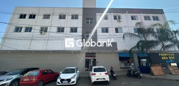 Apartamento com 2 Quartos para alugar, 50m² no Monte Alegre, Montes Claros