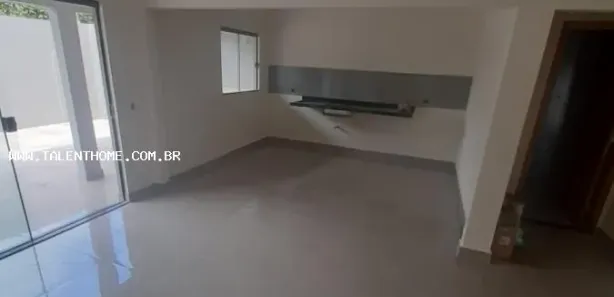 Casa com 3 Quartos à venda, 64m² no Brasília, Londrina