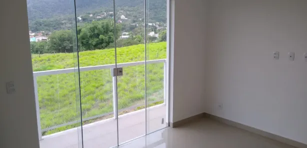 Casa de Condomínio com 3 Quartos para alugar, 200m² no Flamengo, Maricá