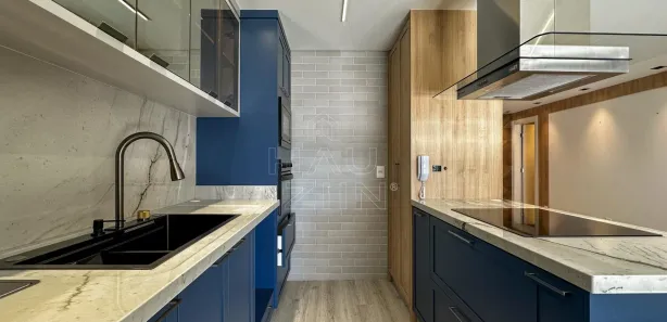 Apartamento com 3 Quartos para alugar, 110m² no Centro, Navegantes