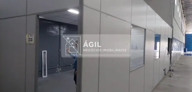 Galpão / Depósito / Armazém para alugar, 825m² no Loteamento Quinta das Frutas, Taubaté