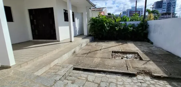 Casa com 3 Quartos para alugar, 220m² no Bancários, João Pessoa
