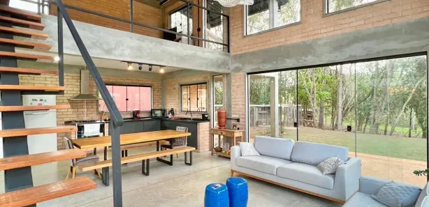 Fazenda / Sítio / Chácara com 3 Quartos à venda, 184m² no , Sarapuí