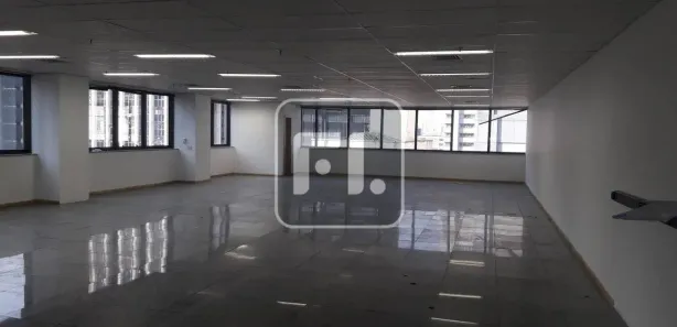 Conjunto Comercial / Sala para alugar, 110m² no Vila Olímpia, São Paulo