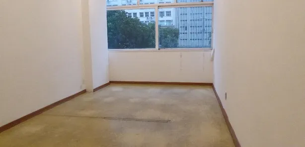 Conjunto Comercial / Sala para alugar, 82m² no Centro, Rio de Janeiro